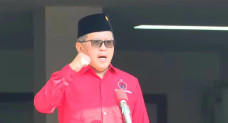 HUT RI, Sekjen PDIP...