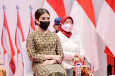 Anggunnya Angela Tanoesoedibjo...