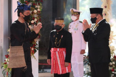 Berkat Jokowi Baju Adat...