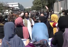 Taliban Tembakkan Gas...