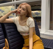 Inspirasi OOTD Rose...