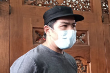 Mantap Bercerai, Bams...