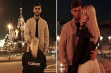 Simulasi Seks Oral dengan...