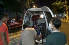 Hindari Bus Ugal-ugalan,...
