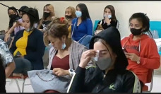 Puluhan Wanita Cantik...