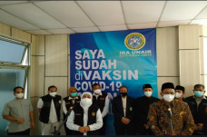 Gubernur Jatim Bagikan...