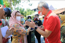 Ganjar dan Yenny Wahid...