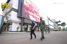 Mensesneg Bertemu Jenderal...