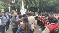 Demo Peringatan HUT...