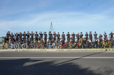 Tempuh Jarak 190 Kilometer,...
