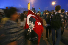 Mengenal Mustafa Kemal...