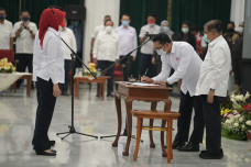 Jusuf Kalla Lantik Atalia...