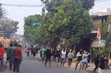 Mencekam! Polisi Pukul...