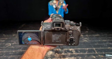 Sony Alpha 7 IV Siap...
