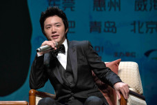 Pangeran Piano China...
