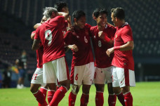 Timnas Senior dan U-19...