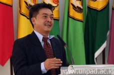 Profil dan Rekam Jejak...