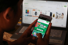 Transaksi Tokopedia...