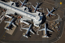 Deal! Bandara Sydney...