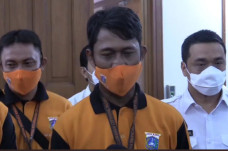 Hari Pahlawan, Ariza...