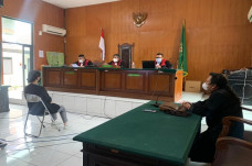 Kejagung Resmi Ambil...