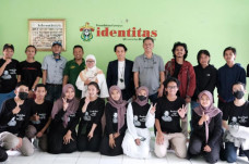 PK Identitas Unhas Bakal...