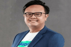 Sah! Putra Menlu Retno...