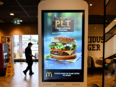 McDonald’s Minta Bantuan...
