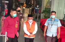 Bukan Cuma Suap Proyek,...