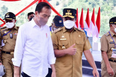 Diresmikan Jokowi, Bendungan...