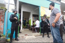 Ditabrak Orang Tak Dikenal,...