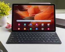 Unboxing Galaxy Tab...