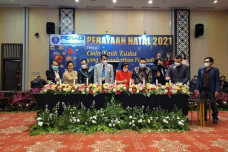 Perayaan Natal 2021,...