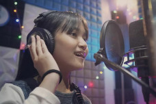 Terinspirasi sang Mama,...