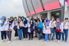 Joyday Bagikan Lebih...