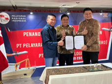 Melebur Layanan Laut...