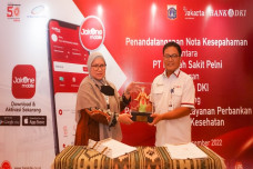 Perluas Layanan Perbankan...