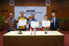 Kemenperin-Korsel Kerja...