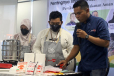 Mengungkap Fakta Implementasi...