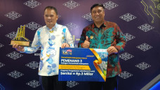 Membanggakan, Wakili...
