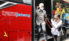 Pakai Bus Trans Jateng,...