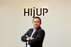 E-Commerce Fesyen Muslim...