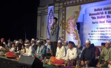Dikunjungi TGB Zainul...