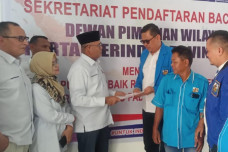 Ketua KNPI Riau Larsen...