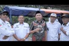 Bus Rombongan Santri...