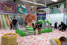 Terus Ekspansi, Funworld...