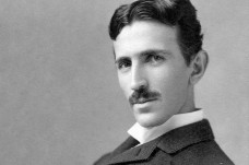 10 Penemuan Nikola Tesla...