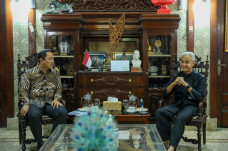 Wajib Gunakan Produk...
