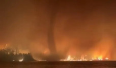 Fenomena Tornado Api...