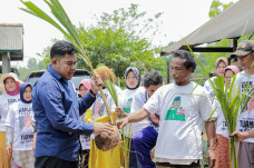 Tingkatkan Ekonomi Masyarakat,...